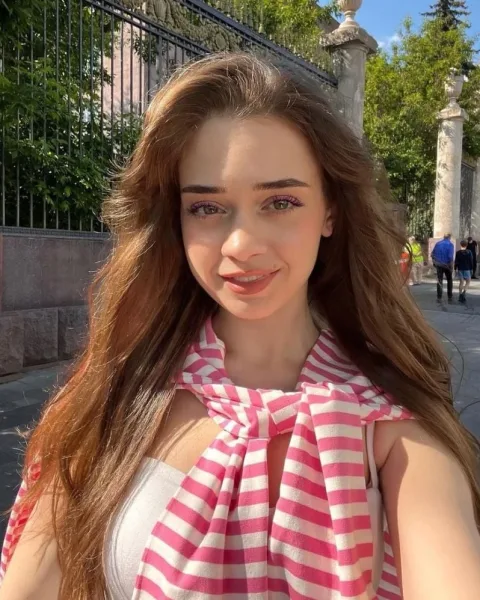 Photo from listing “DAMLA”, age 20