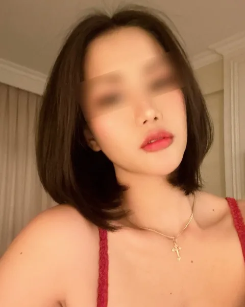 Photo from listing “Ara”, age 28