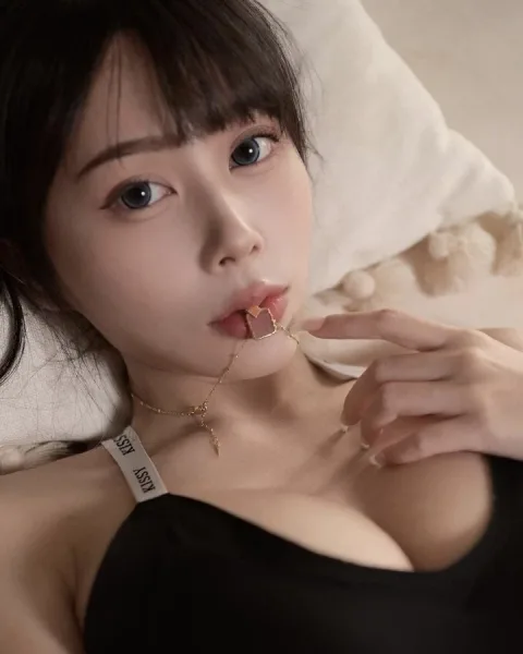 Photo from listing “An Ling”, age 20