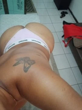 Grazi Castro — 3 / 4