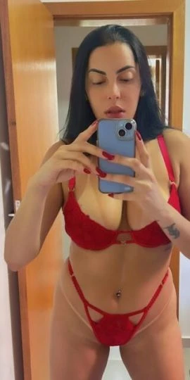 Rebeca Dias — 3 / 5