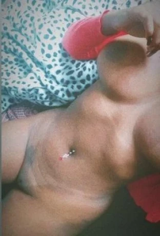 Mia Lisboa — 3 / 9