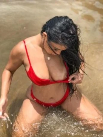 Carol Alves — 4 / 7