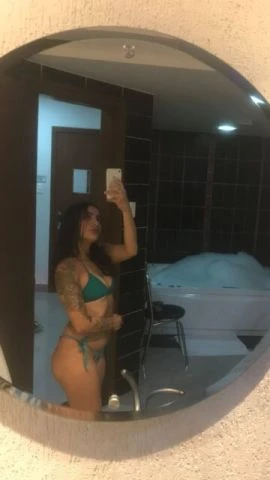 Júlia Guedes — 3 / 7