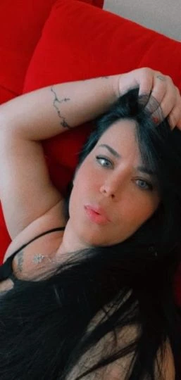 Letícia Ferrari — 4 / 5
