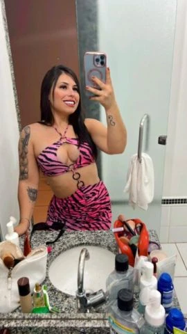 Bianca Bueno — 7 / 9