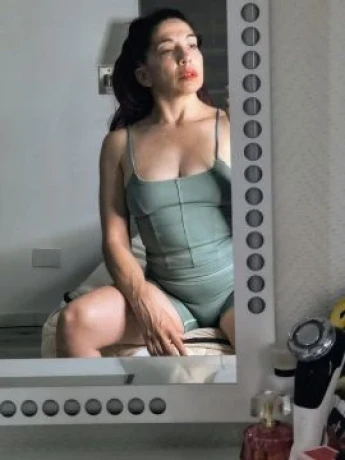 Angeles Ariana — 1 / 9