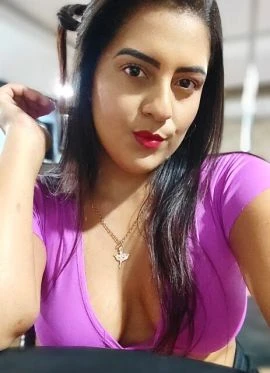 Letícia Albuquerque — 4 / 5