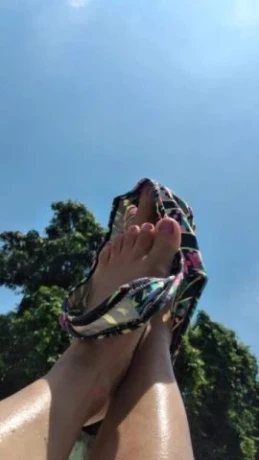 Kelly Maia — 3 / 9