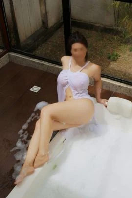 Raphaela Diaz — 2 / 9