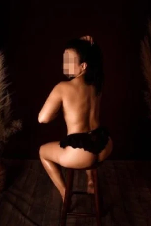 Laura Lins — 2 / 6