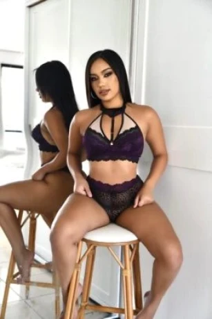 Ana Julia — 6 / 7