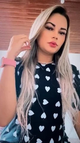 Yarah Amorim — 8 / 9