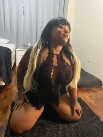 Camila Paola — 2 / 5