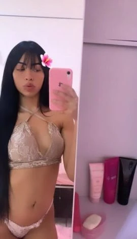 Lilith Luara — 2 / 5