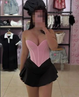 Olivia — 3 / 8