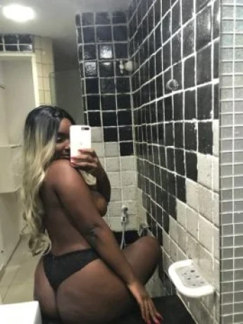 Luanna Costa — 4 / 5