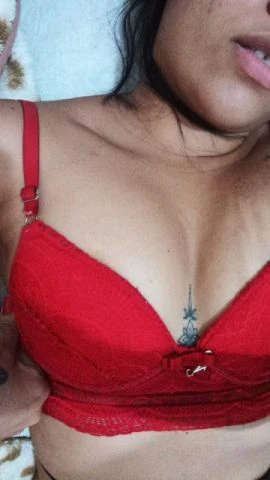 Thais Oliveira — 4 / 6