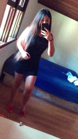 Lara Gomes — 6 / 8