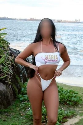 Júlia Sousa — 6 / 9