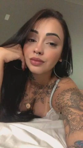 Bruna Fernandes — 5 / 7