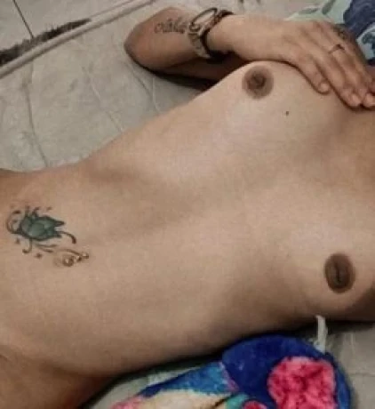 Júlia Camargo — 3 / 4