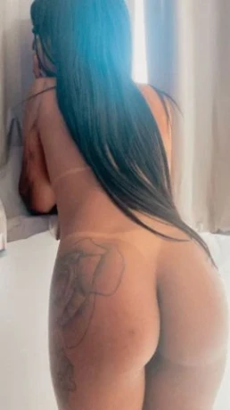 Yasmin Walker — 3 / 5