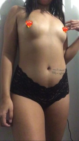 Nicoly Mendes — 4 / 5
