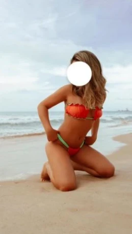 Bruna Valentina — 7 / 9