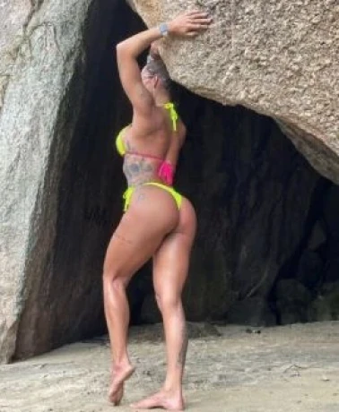 Bruna Siqueira — 2 / 6