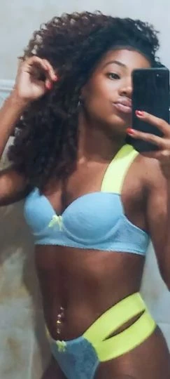 Ludmilla Ticiano, Escort, Minas Gerais