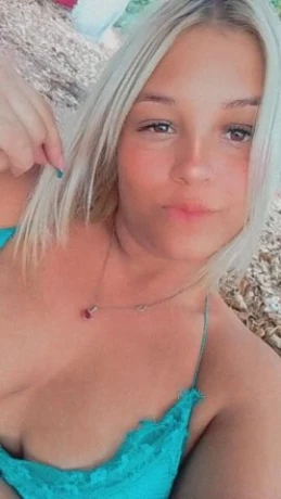 Kah Moreira — 3 / 5