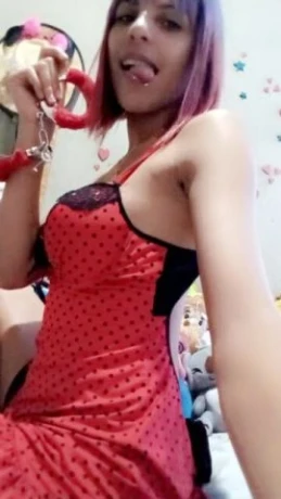 Monique Sanches — 2 / 4