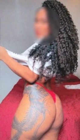 Juliana Santos — 3 / 5