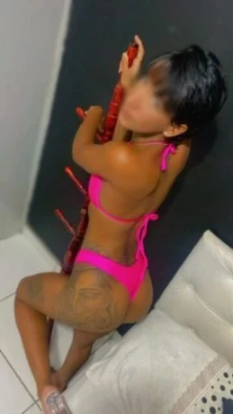 Ananda Ferreira — 4 / 9