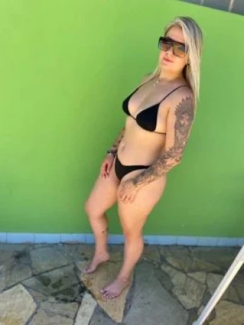 Bruna Melo — 7 / 8