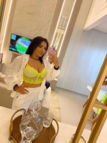 Rebeca Natália — 7 / 9