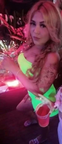 Monik Moura — 2 / 5