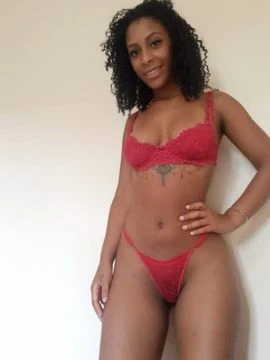 Mikaely Fernandes, Escort, Ponta Grossa