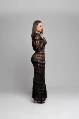 Dilara Erçel — 4 / 5