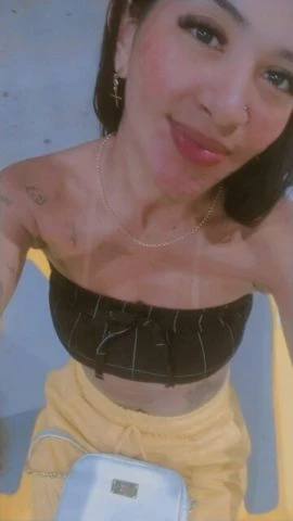 Alice Aguiar — 4 / 5