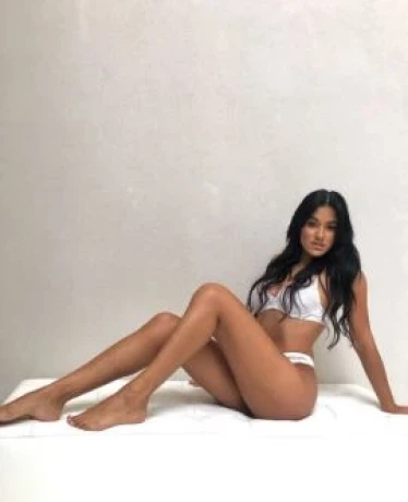 Gabriela Salvatore — 4 / 5