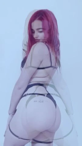 Zoe — 2 / 9