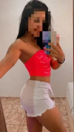 Nádia Rodrigues — 4 / 5