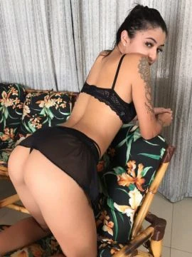 Stella Alves — 4 / 5