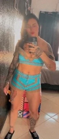 Amanda Alves — 3 / 5