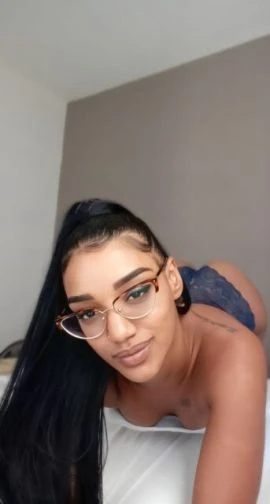 Jade Vieira — 6 / 9