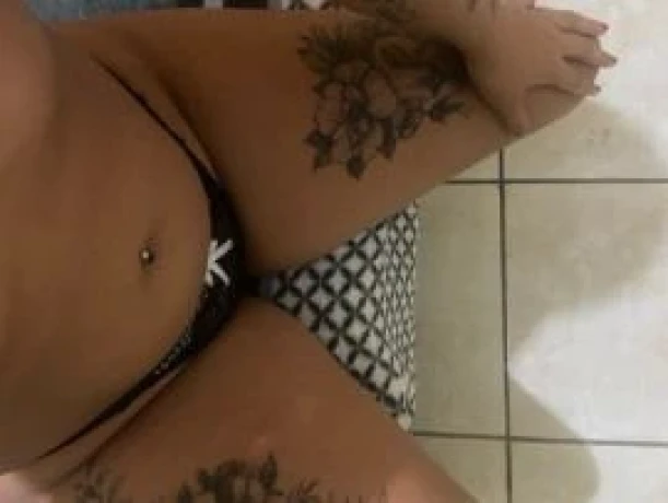 Monik Kate — 1 / 5