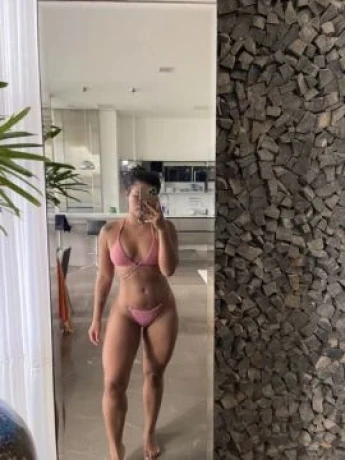 Cássia Fernanda — 2 / 5