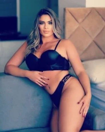 Sheila Melo — 4 / 5